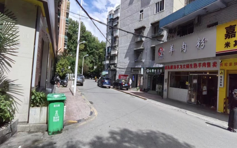 貴州省機(jī)關(guān)事務(wù)管理局國有資產(chǎn)管理服務(wù)中心貴陽市南明區(qū)南浦路63號(hào)江南苑負(fù)1層門面招租