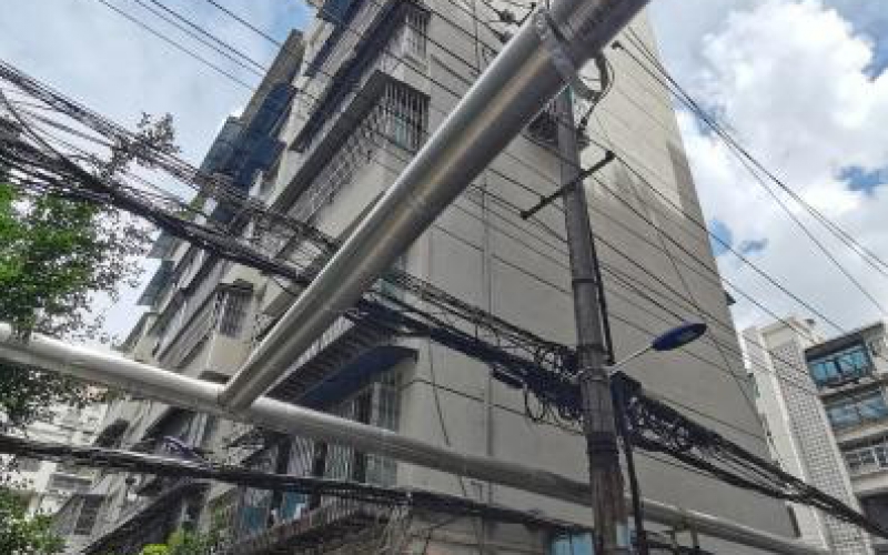 貴州省機(jī)關(guān)事務(wù)管理局國(guó)有資產(chǎn)管理服務(wù)中心貴陽(yáng)市云巖區(qū)鹽務(wù)街138號(hào)合一府苑1層103號(hào)車庫(kù)招租